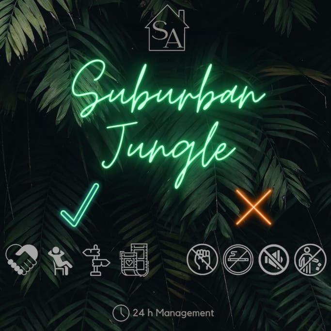 Suburban Jungle Apartment Bochum Bagian luar foto